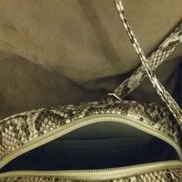 NEW Jaclyn Smith medium shoulder bag - Picture 3 of 4